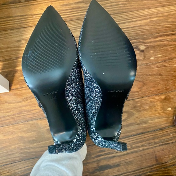 Nine West Tennon Silver Multi Glitter Booties 6.5 - Picture 7 of 9